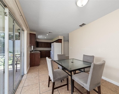 571 Imperial Place - Photo Thumbnail 9