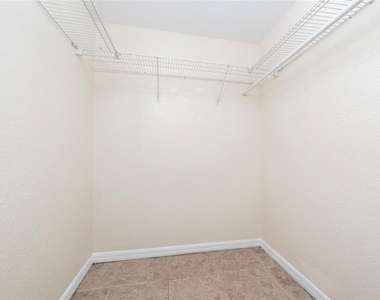 571 Imperial Place - Photo Thumbnail 20