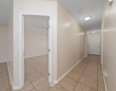 571 Imperial Place - Photo Thumbnail 16