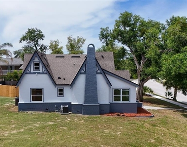 1326 East Avenue - Photo Thumbnail 3