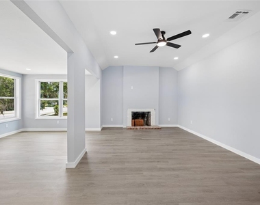 1326 East Avenue - Photo Thumbnail 4