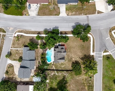 1326 East Avenue - Photo Thumbnail 31