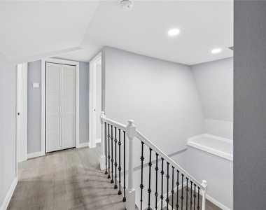1326 East Avenue - Photo Thumbnail 16