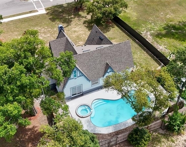 1326 East Avenue - Photo Thumbnail 32