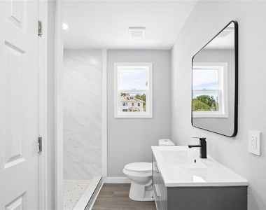 1326 East Avenue - Photo Thumbnail 13
