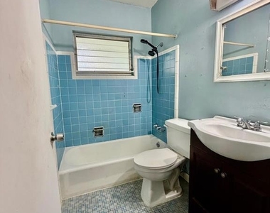 1004 George Street - Photo Thumbnail 13