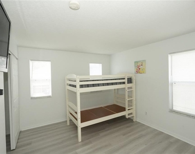 16919 Sunrise Vista Drive - Photo Thumbnail 25