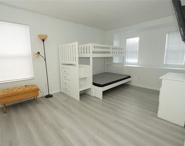 16919 Sunrise Vista Drive - Photo Thumbnail 27