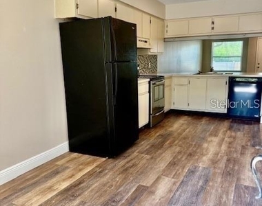 1254 Sophie Boulevard - Photo Thumbnail 10
