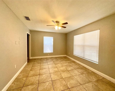116 N College Street - Photo Thumbnail 8