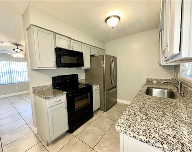 116 N College Street - Photo Thumbnail 5