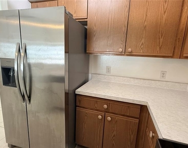 1175 Jade East Lane - Photo Thumbnail 13
