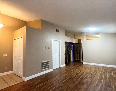 8636 Fort Jefferson Boulevard - Photo Thumbnail 7