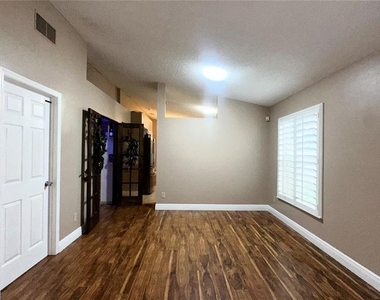 8636 Fort Jefferson Boulevard - Photo Thumbnail 8