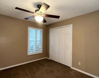 8636 Fort Jefferson Boulevard - Photo Thumbnail 36