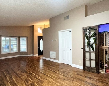8636 Fort Jefferson Boulevard - Photo Thumbnail 10