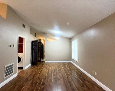 8636 Fort Jefferson Boulevard - Photo Thumbnail 2