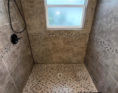 8636 Fort Jefferson Boulevard - Photo Thumbnail 27