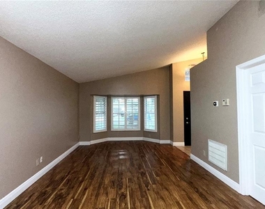 8636 Fort Jefferson Boulevard - Photo Thumbnail 9