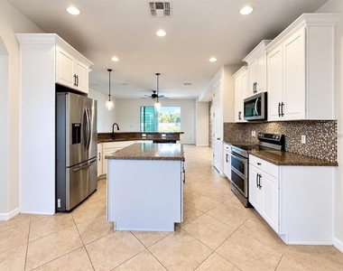 4464 Indigo Sky Lane - Photo Thumbnail 5