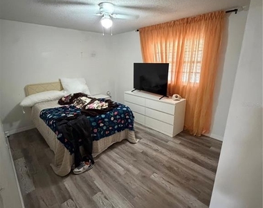6716 Paul Revere Court - Photo Thumbnail 4