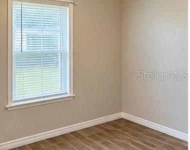 815 South Beach Street - Photo Thumbnail 5