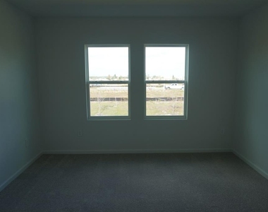 2975 Maloof Drive - Photo Thumbnail 8