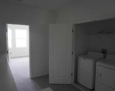 2975 Maloof Drive - Photo Thumbnail 9