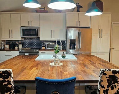 36236 Mary Ellen Street - Photo Thumbnail 10