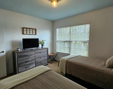 36236 Mary Ellen Street - Photo Thumbnail 26