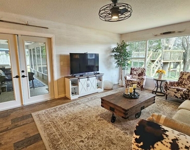 36236 Mary Ellen Street - Photo Thumbnail 14