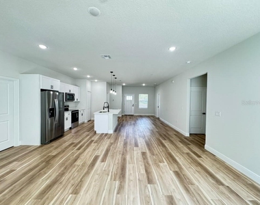 178 Marion Oaks Lane - Photo Thumbnail 9