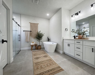 178 Marion Oaks Lane - Photo Thumbnail 12