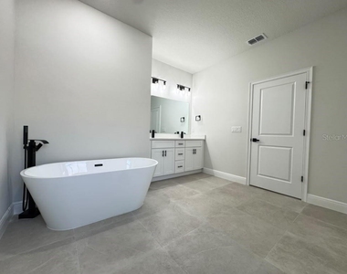 178 Marion Oaks Lane - Photo Thumbnail 14