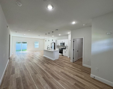 178 Marion Oaks Lane - Photo Thumbnail 5