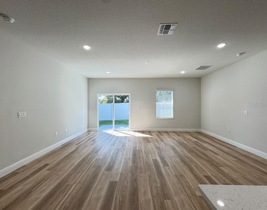 178 Marion Oaks Lane - Photo Thumbnail 8