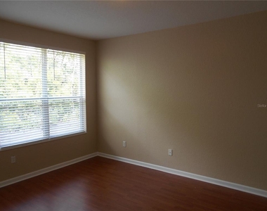 5018 Maxon Terrace - Photo Thumbnail 7
