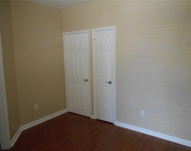 5018 Maxon Terrace - Photo Thumbnail 13