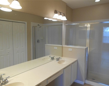 5018 Maxon Terrace - Photo Thumbnail 10