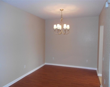 5018 Maxon Terrace - Photo Thumbnail 9
