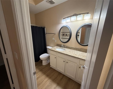 12021 Villanova Drive - Photo Thumbnail 12