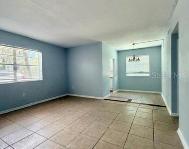 623 N Bay Street - Photo Thumbnail 4