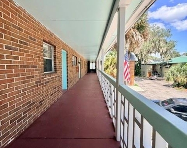 623 N Bay Street - Photo Thumbnail 26