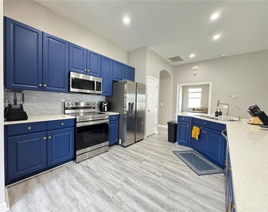 10868 Standing Stone Drive - Photo Thumbnail 15