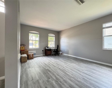 10868 Standing Stone Drive - Photo Thumbnail 19