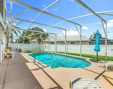 1510 Chapman Oak Court - Photo Thumbnail 43