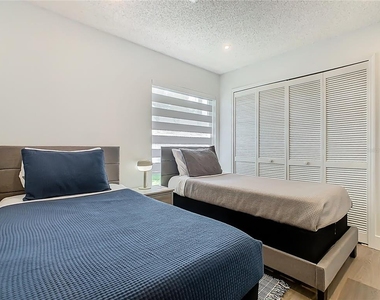 1510 Chapman Oak Court - Photo Thumbnail 34
