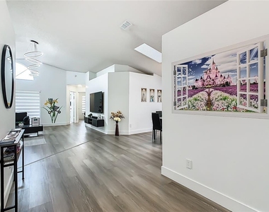 1510 Chapman Oak Court - Photo Thumbnail 7