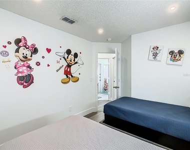 1510 Chapman Oak Court - Photo Thumbnail 36