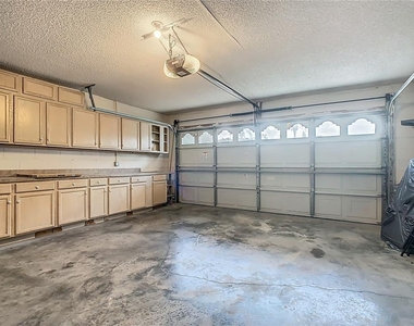 1510 Chapman Oak Court - Photo Thumbnail 51